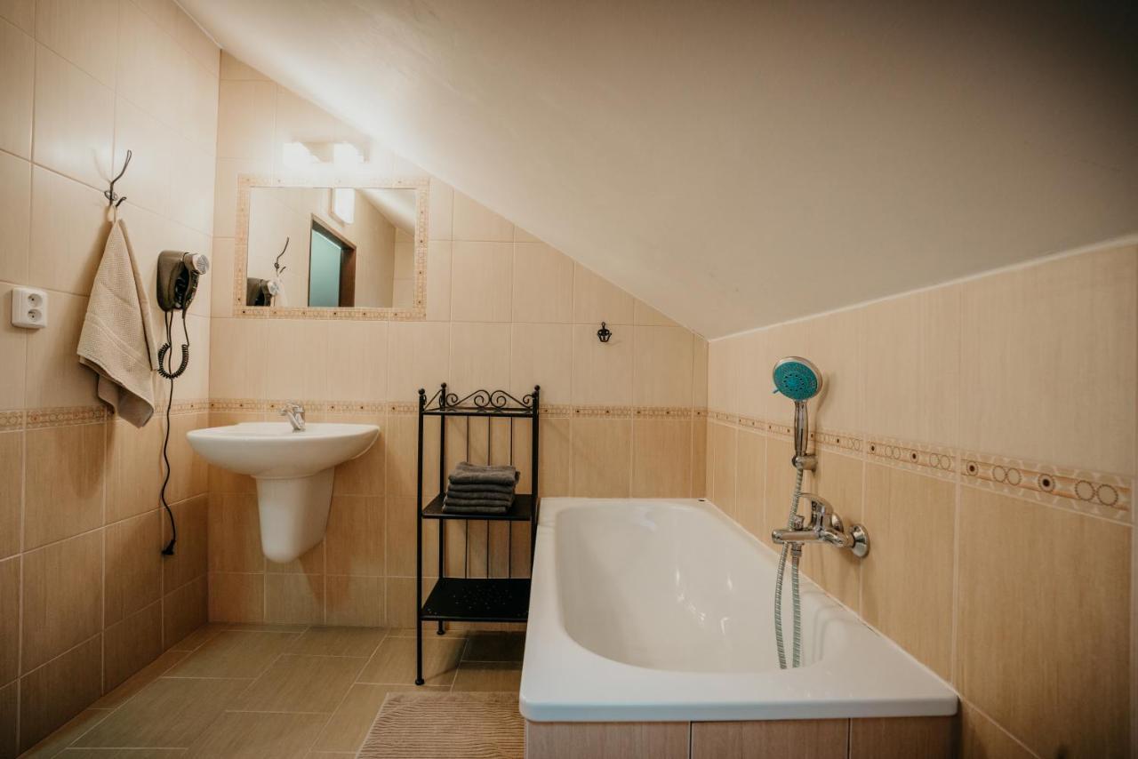 Homestay U Ztraceneho Potoka Vapenna